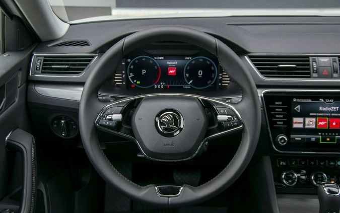 Skoda Superb cena 166500 przebieg: 5, rok produkcji 2023 z Opoczno małe 436
